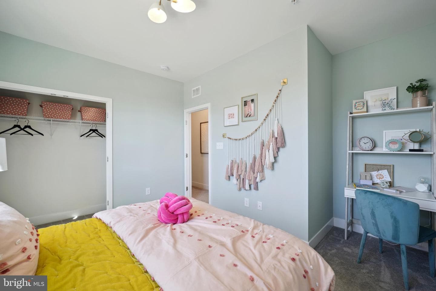 5442 Newport Circle photo 13