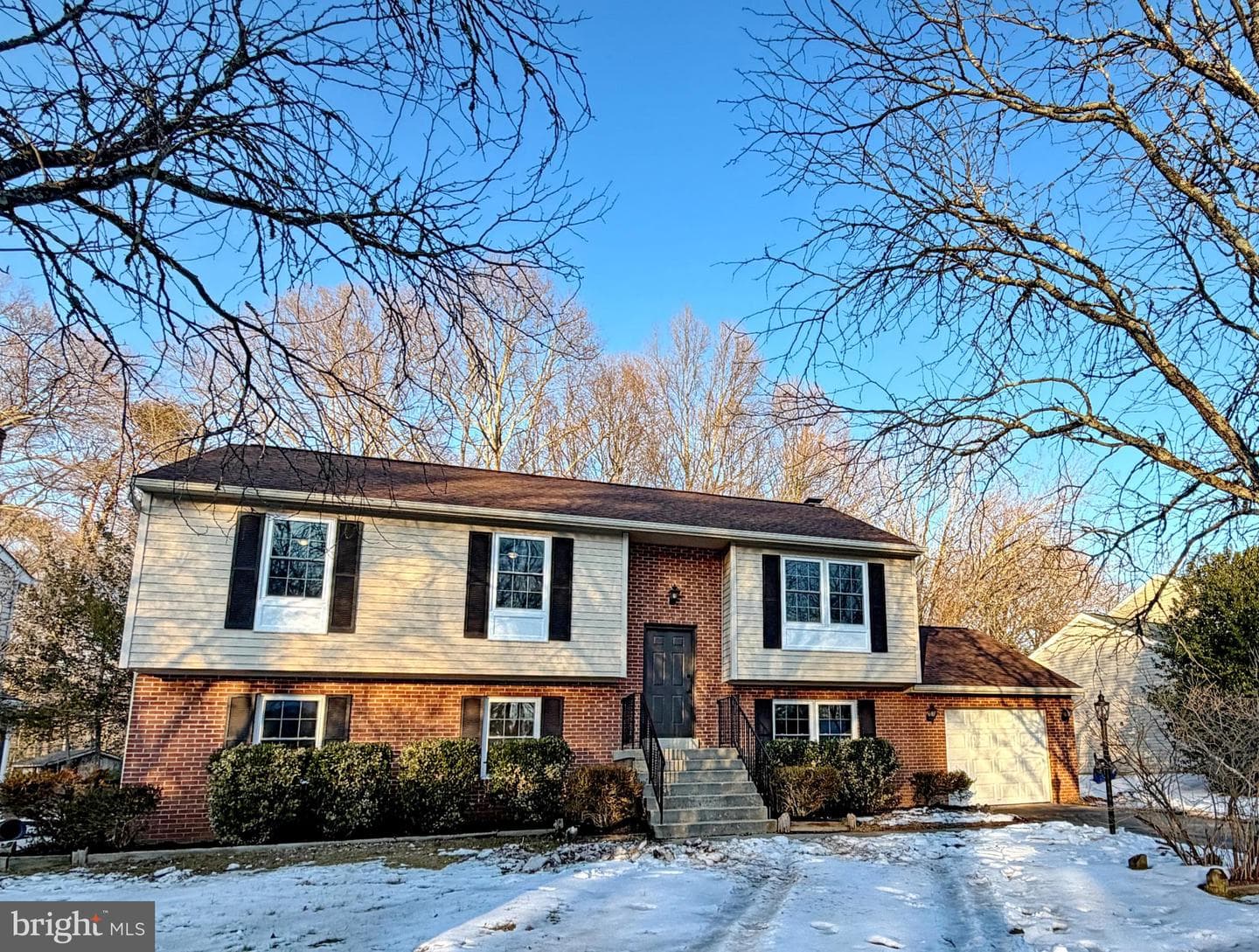 6887 Kangaroo Drive