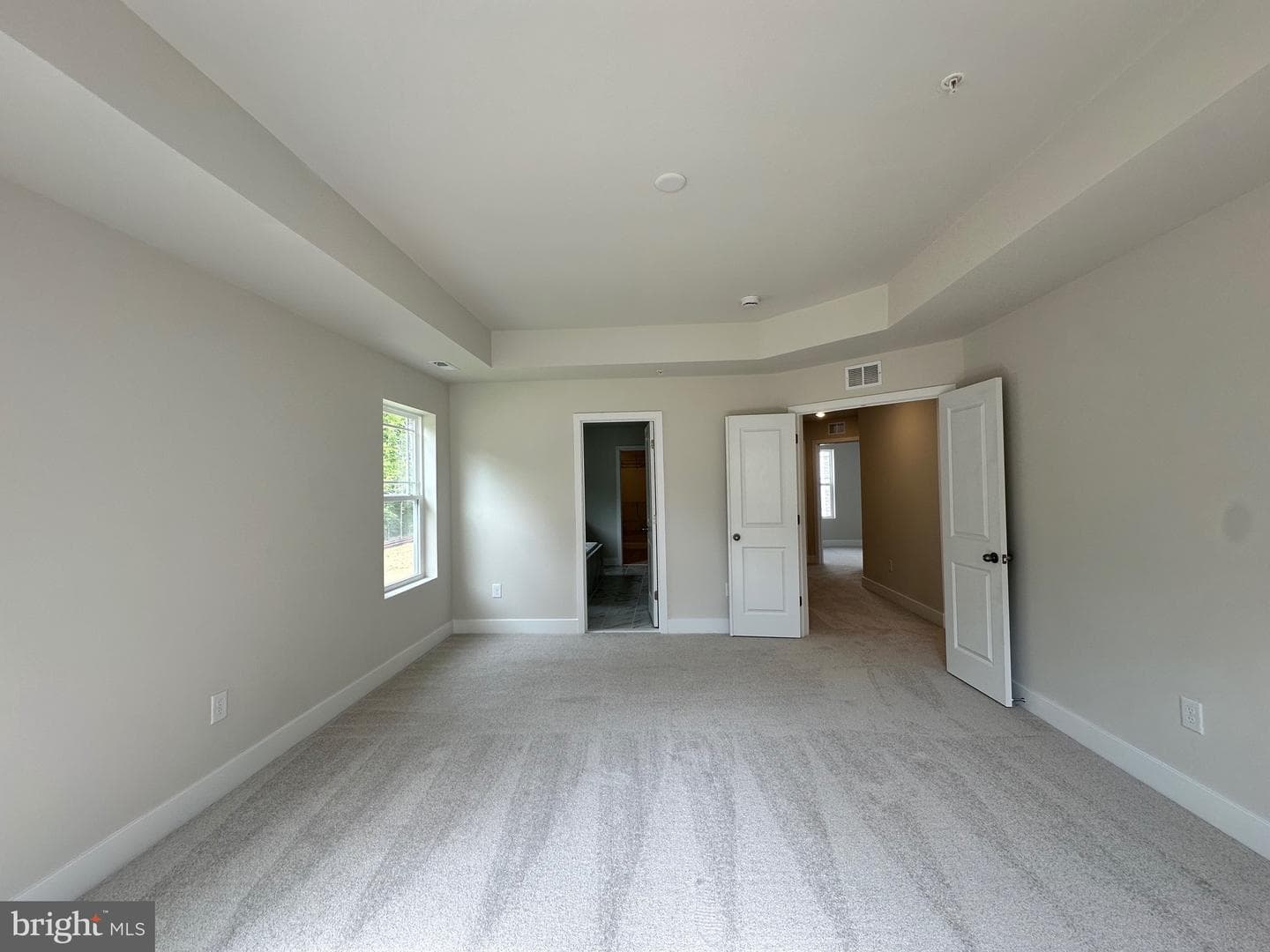 5404 Newport Circle photo 34