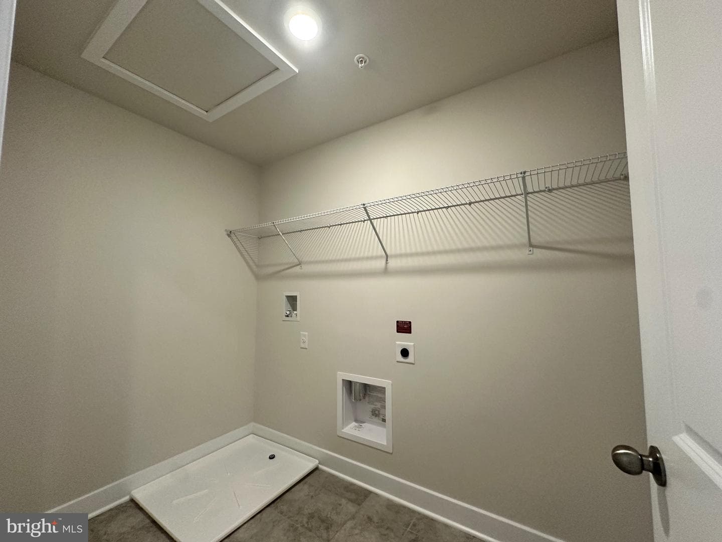 5404 Newport Circle photo 39