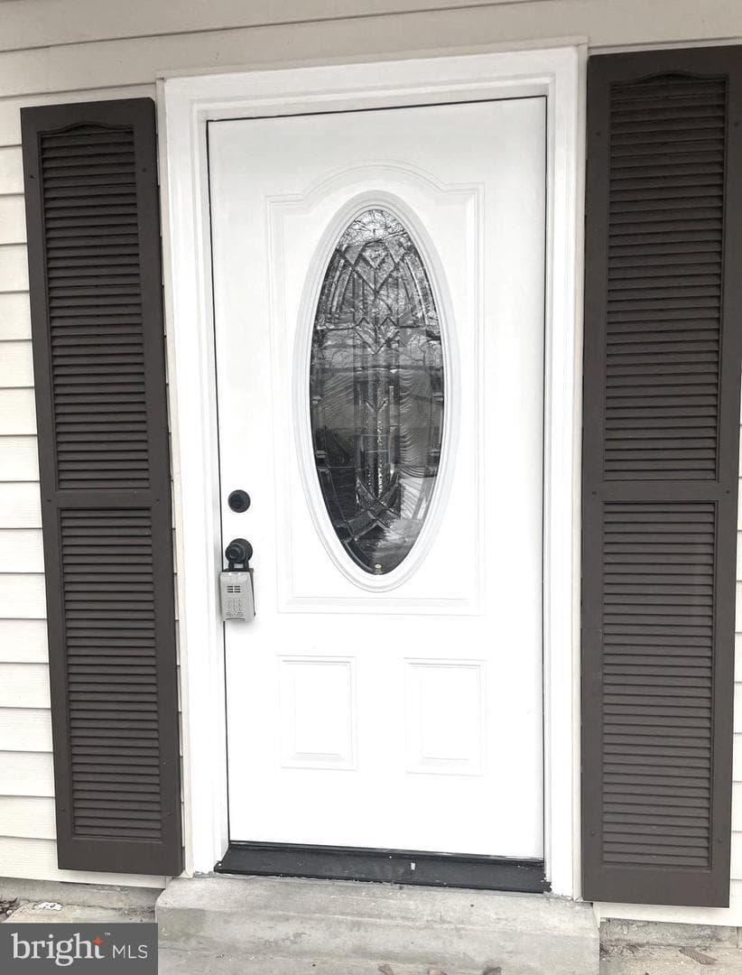 2106 Boxwood Circle photo 32
