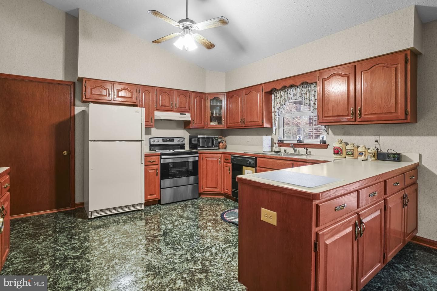 113 Morris Drive photo 6