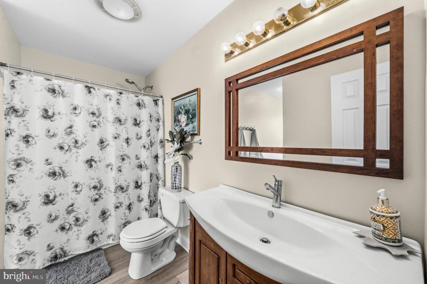 8715 Hill Spring Drive photo 32