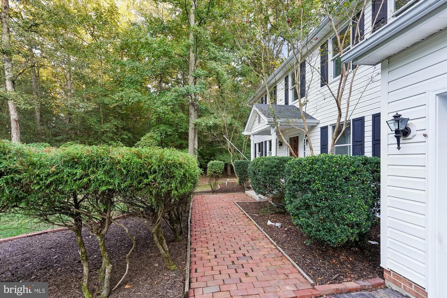 3643 Foxhall Place photo 4