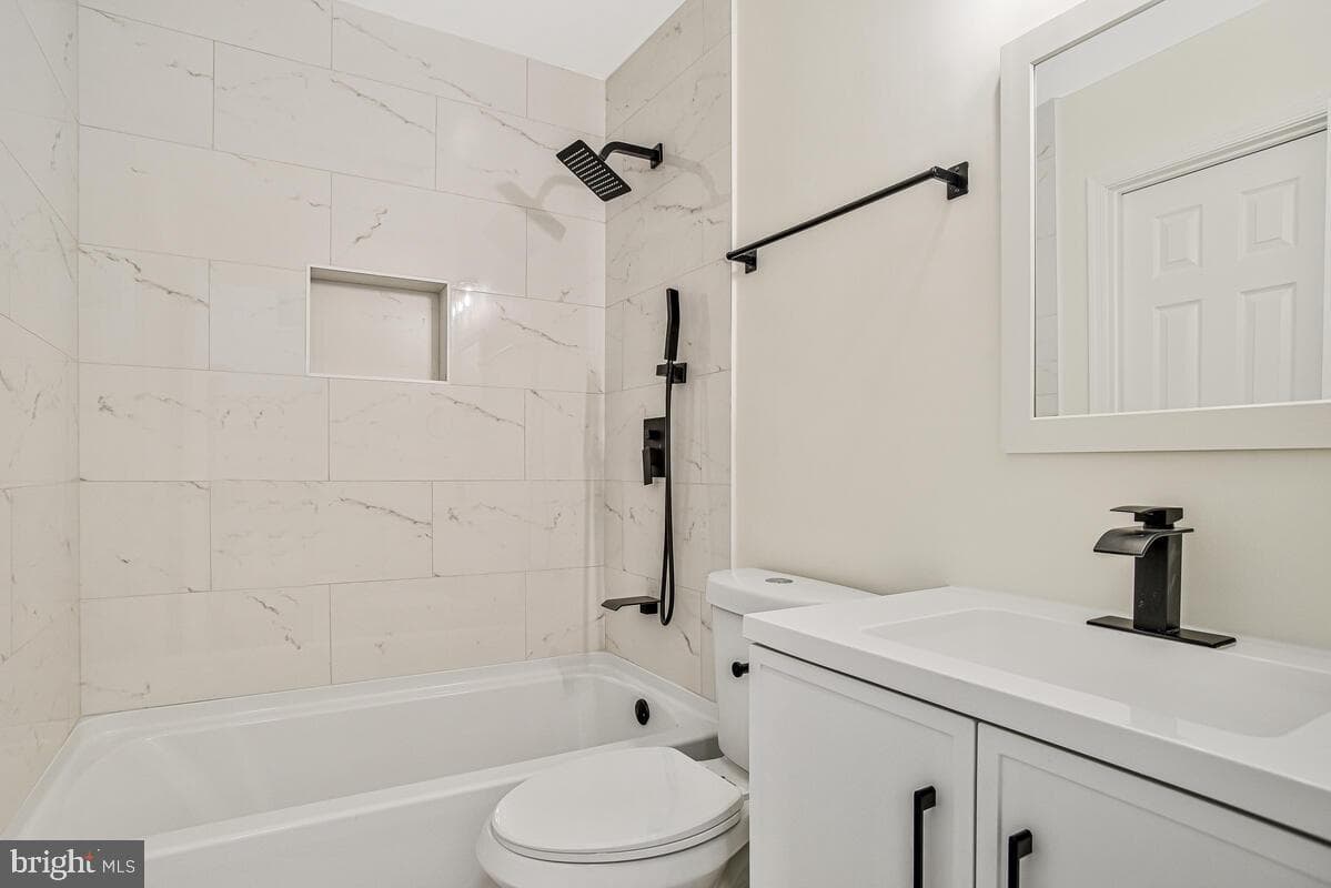 2424 Pear Tree Court photo 21