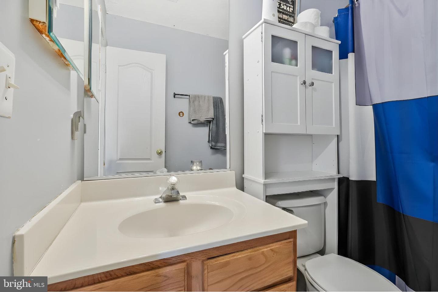 2304 Leyton Court photo 8
