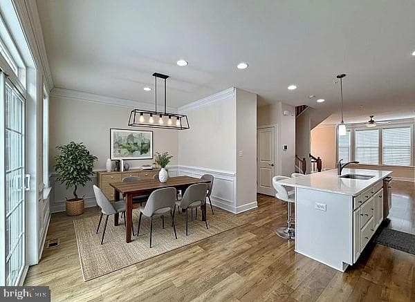 2801 Golden Gate Court photo 17