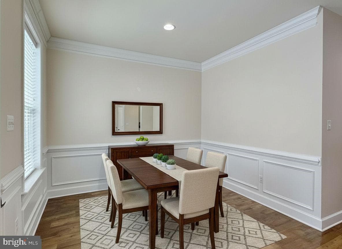 2801 Golden Gate Court photo 19