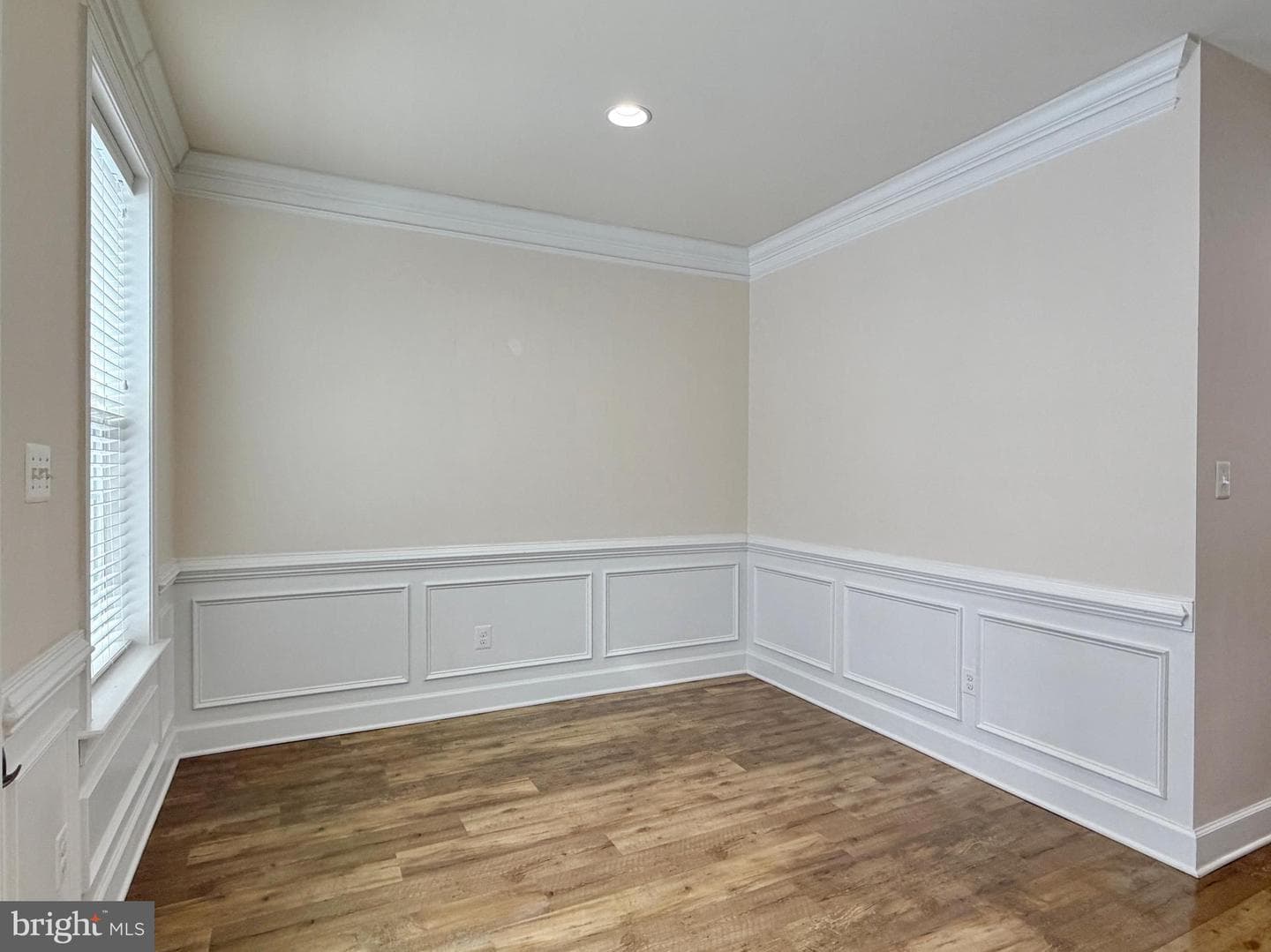 2801 Golden Gate Court photo 20