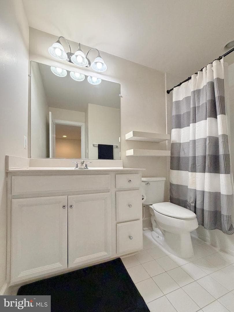 2801 Golden Gate Court photo 45