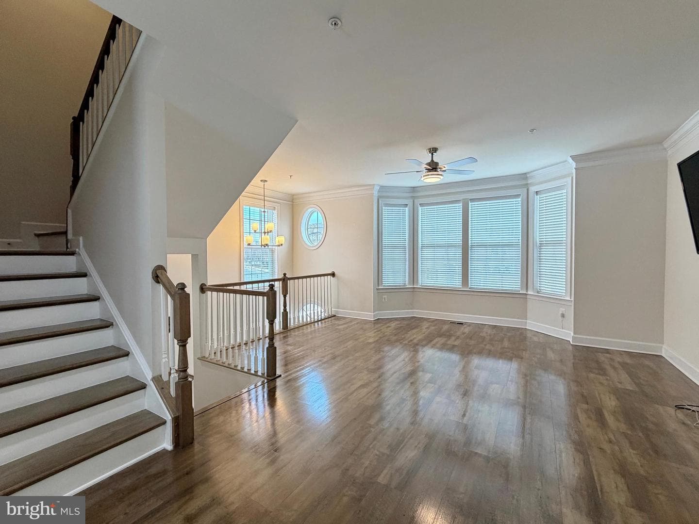 2801 Golden Gate Court photo 9