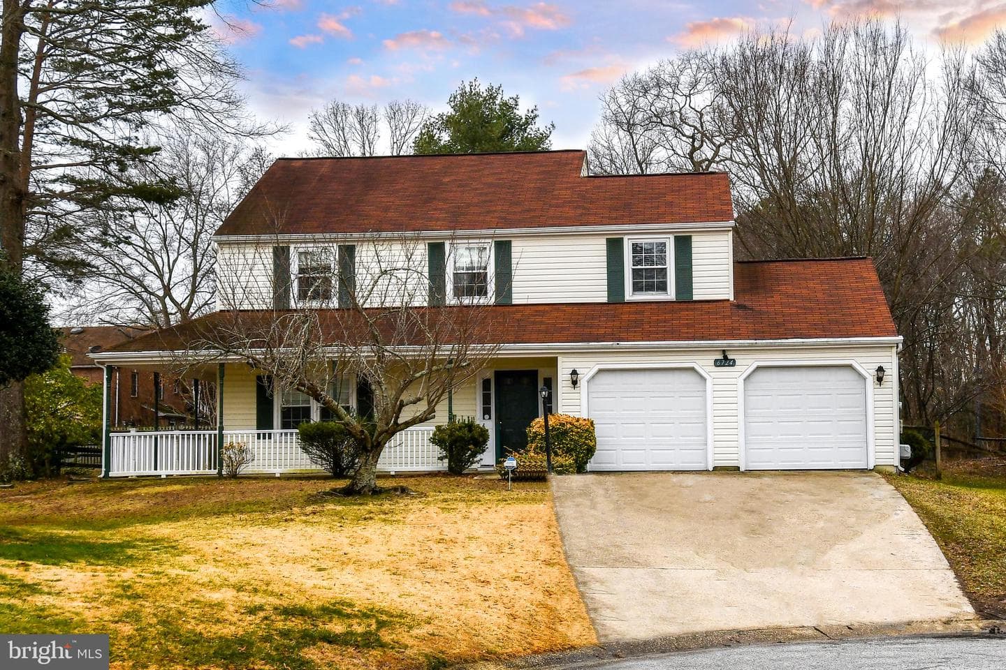6724 Dolphin Court photo 2