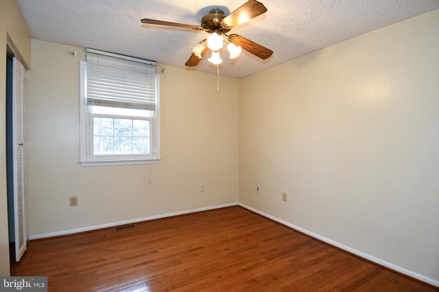 6724 Dolphin Court photo 28