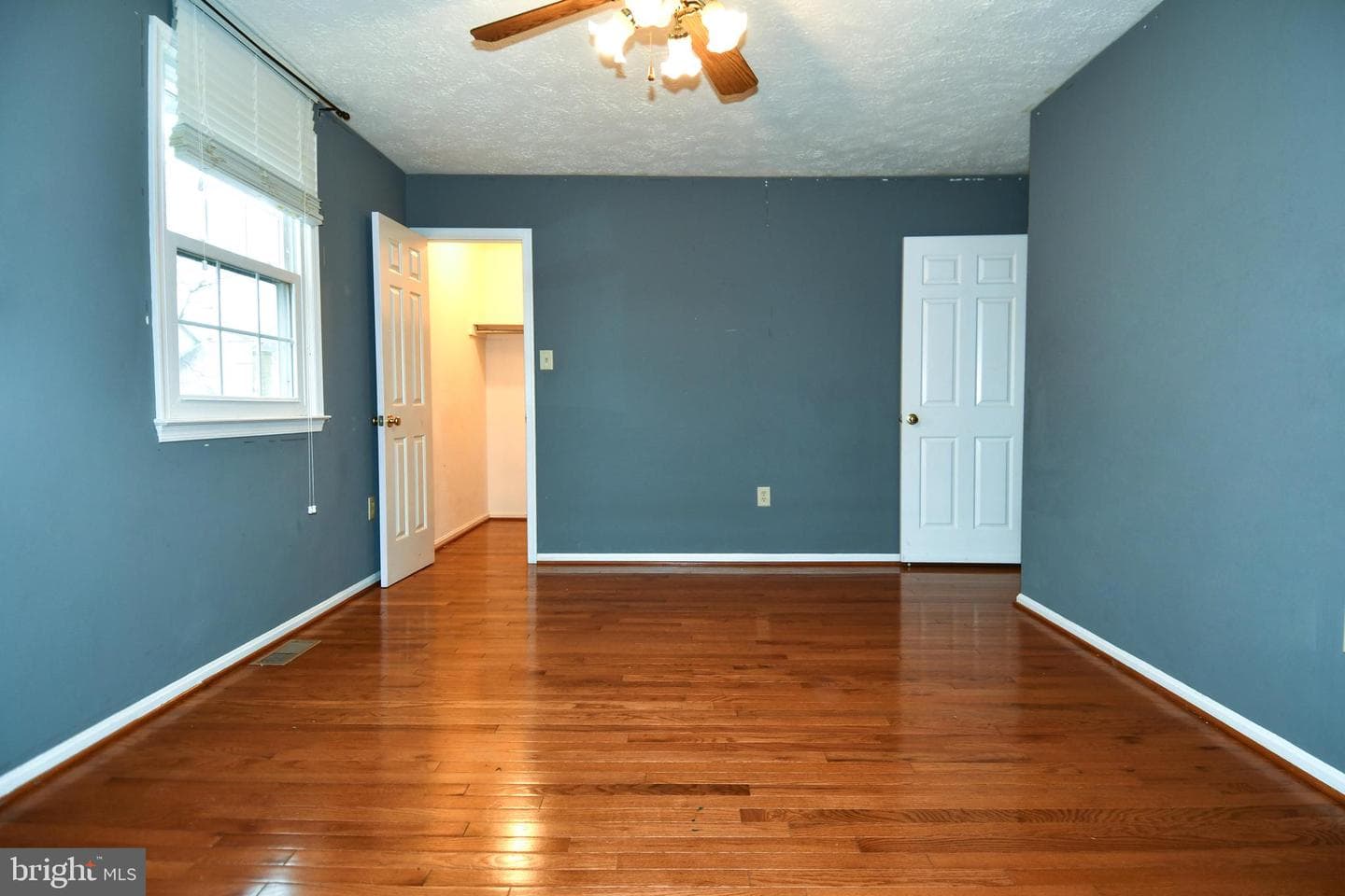 6724 Dolphin Court photo 32