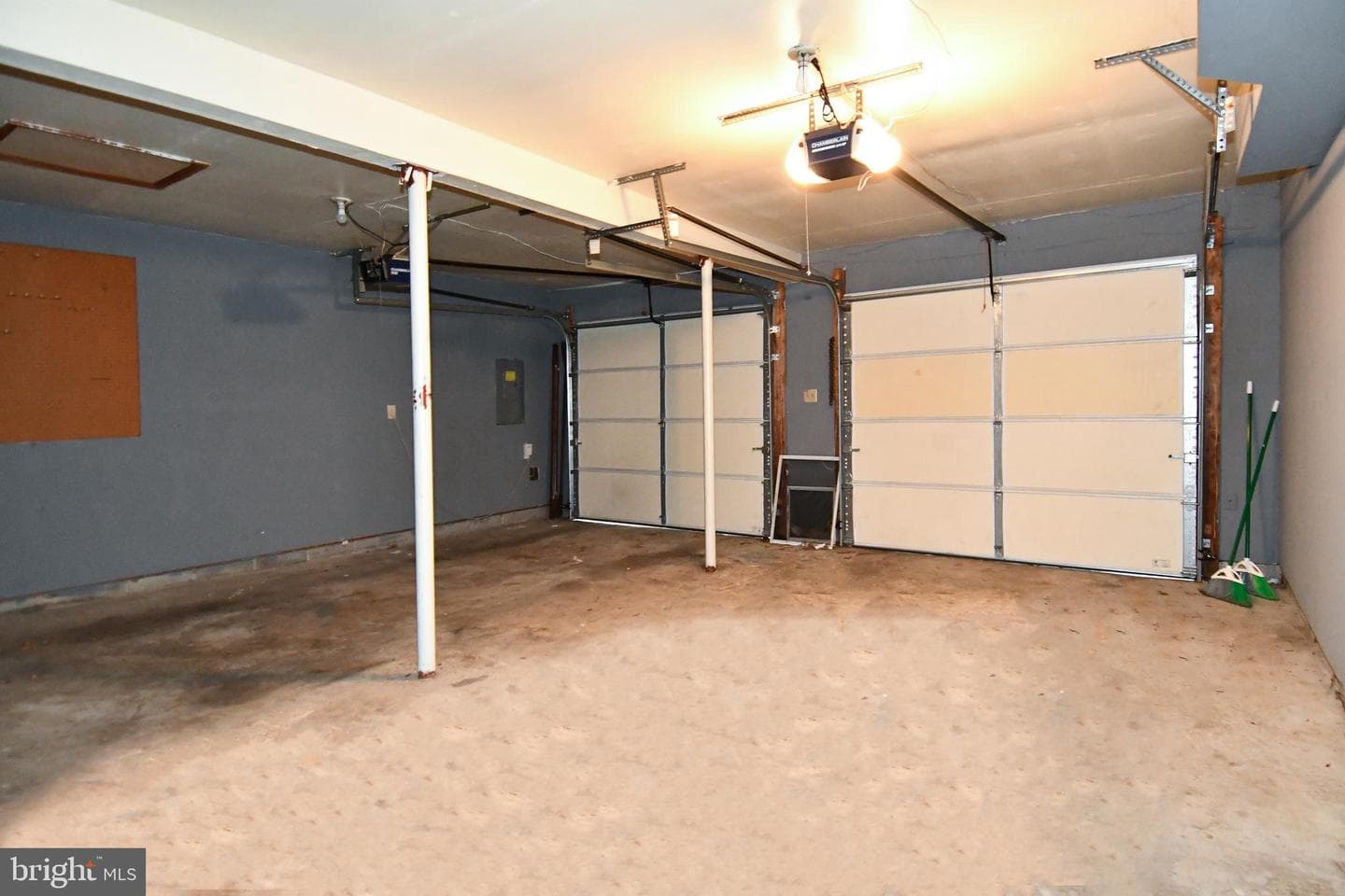 6724 Dolphin Court photo 41