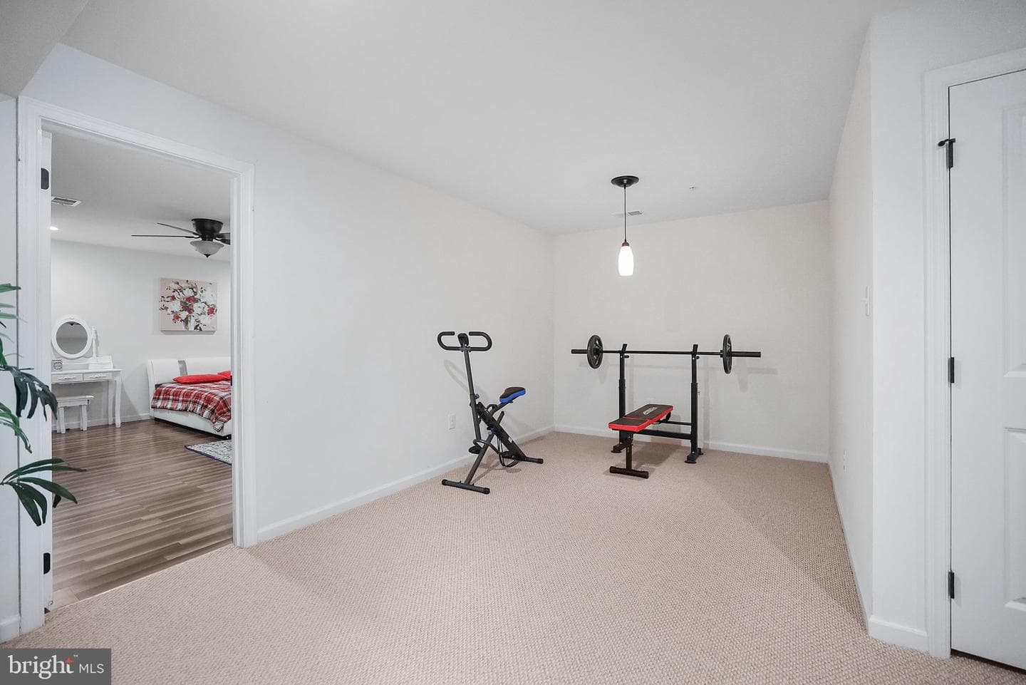 107 Gleaning Court photo 32
