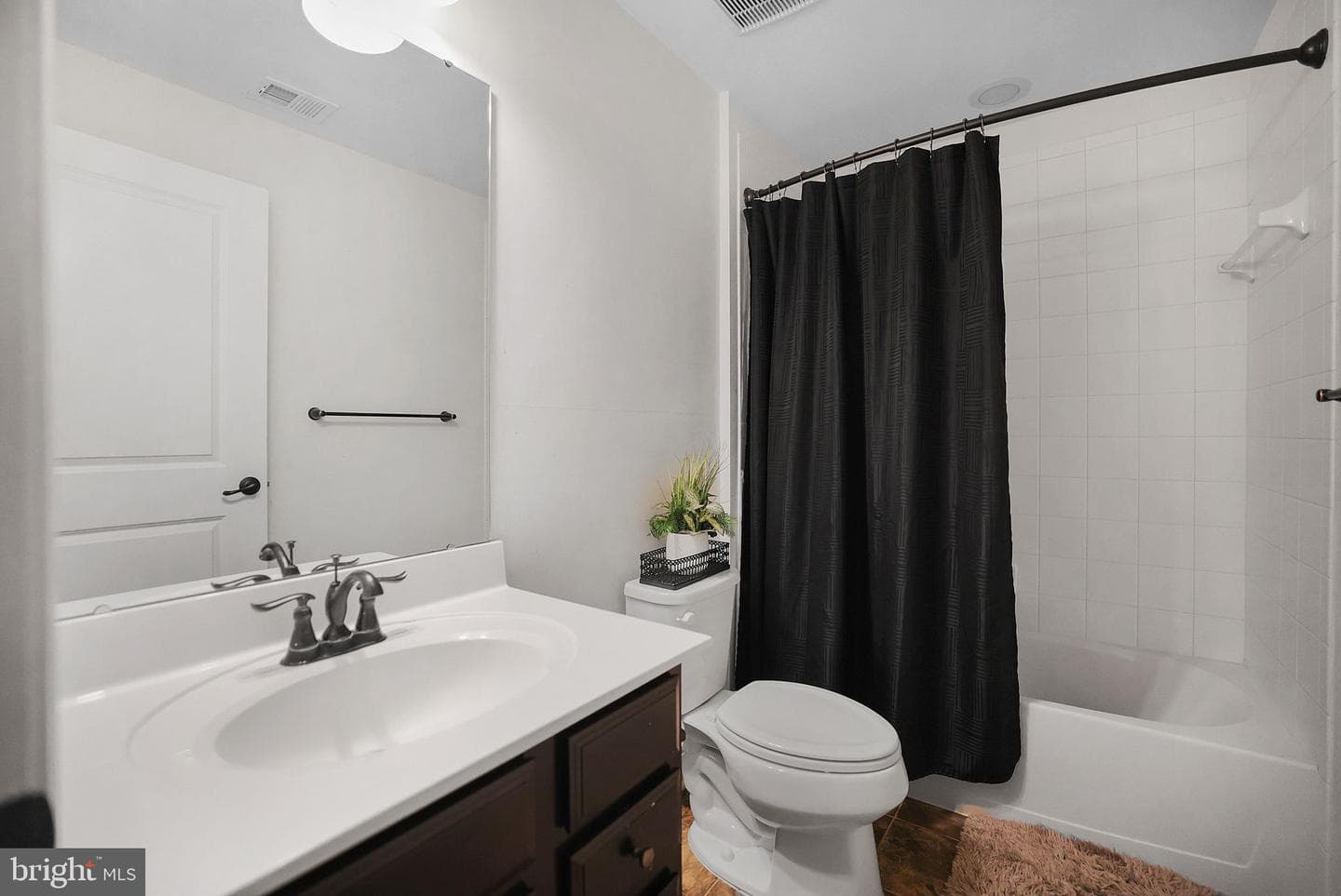 107 Gleaning Court photo 38