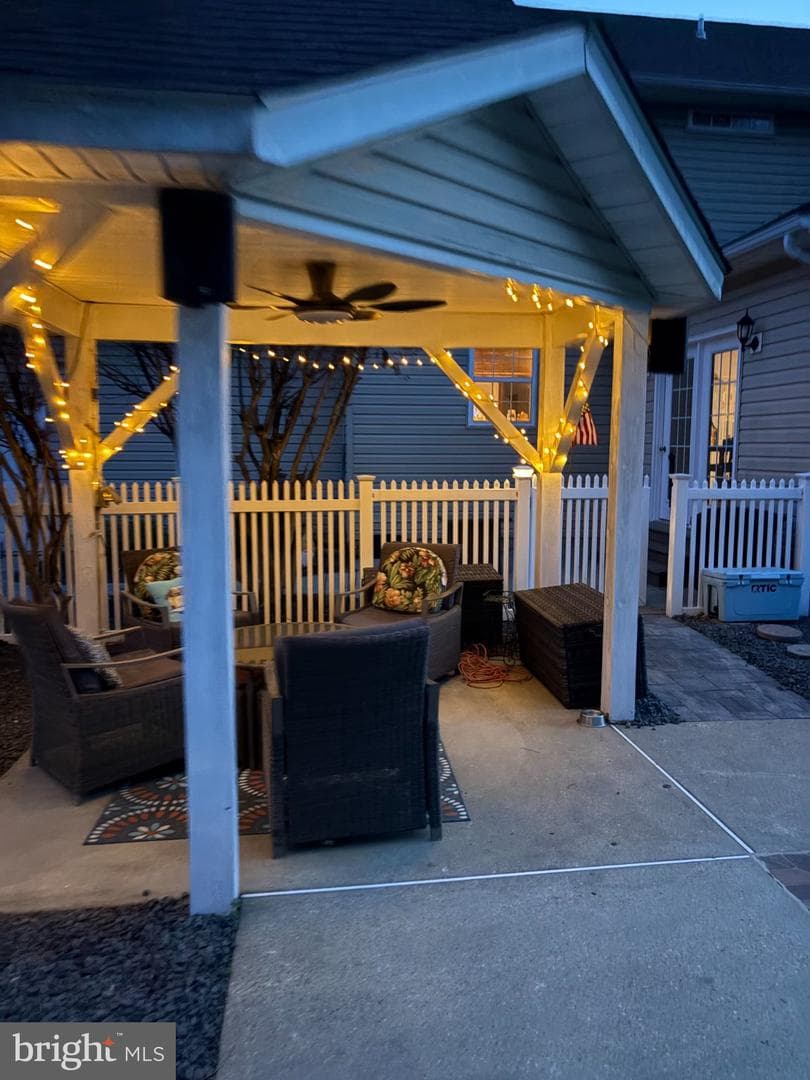 13512 Shrewsbury Court photo 32