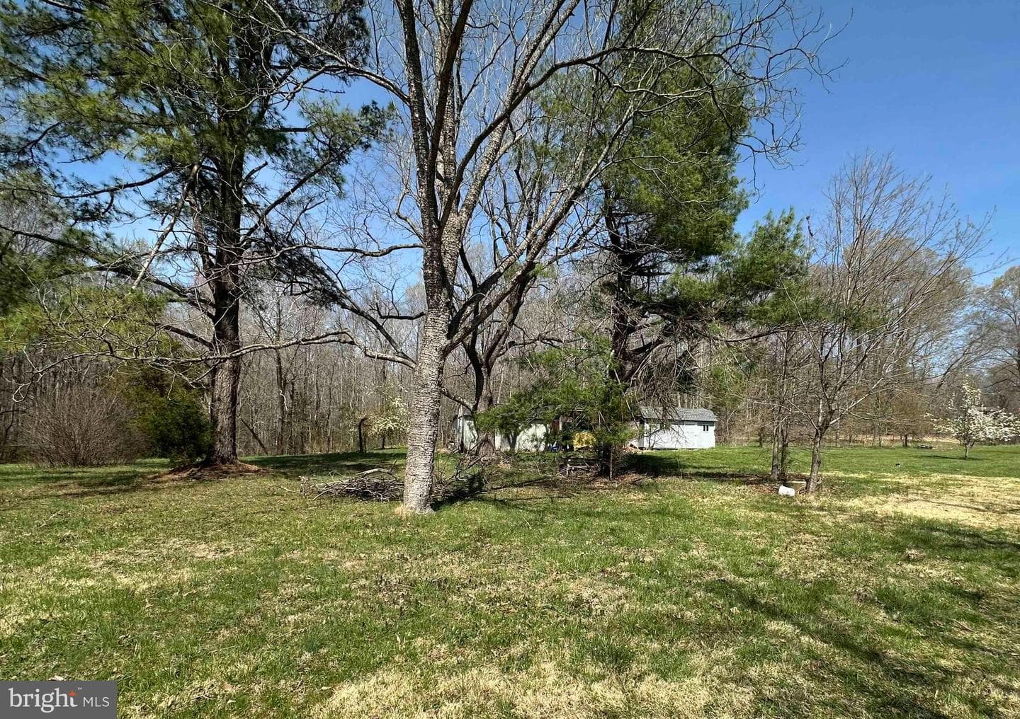 7933 Keech Road photo 13
