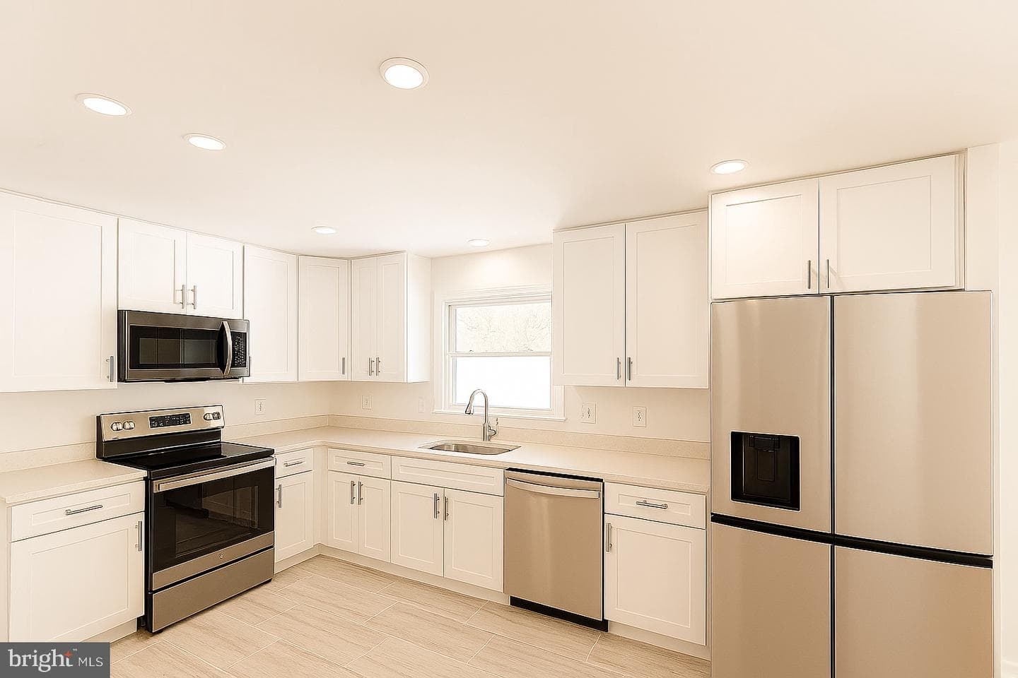 7933 Keech Road photo 3