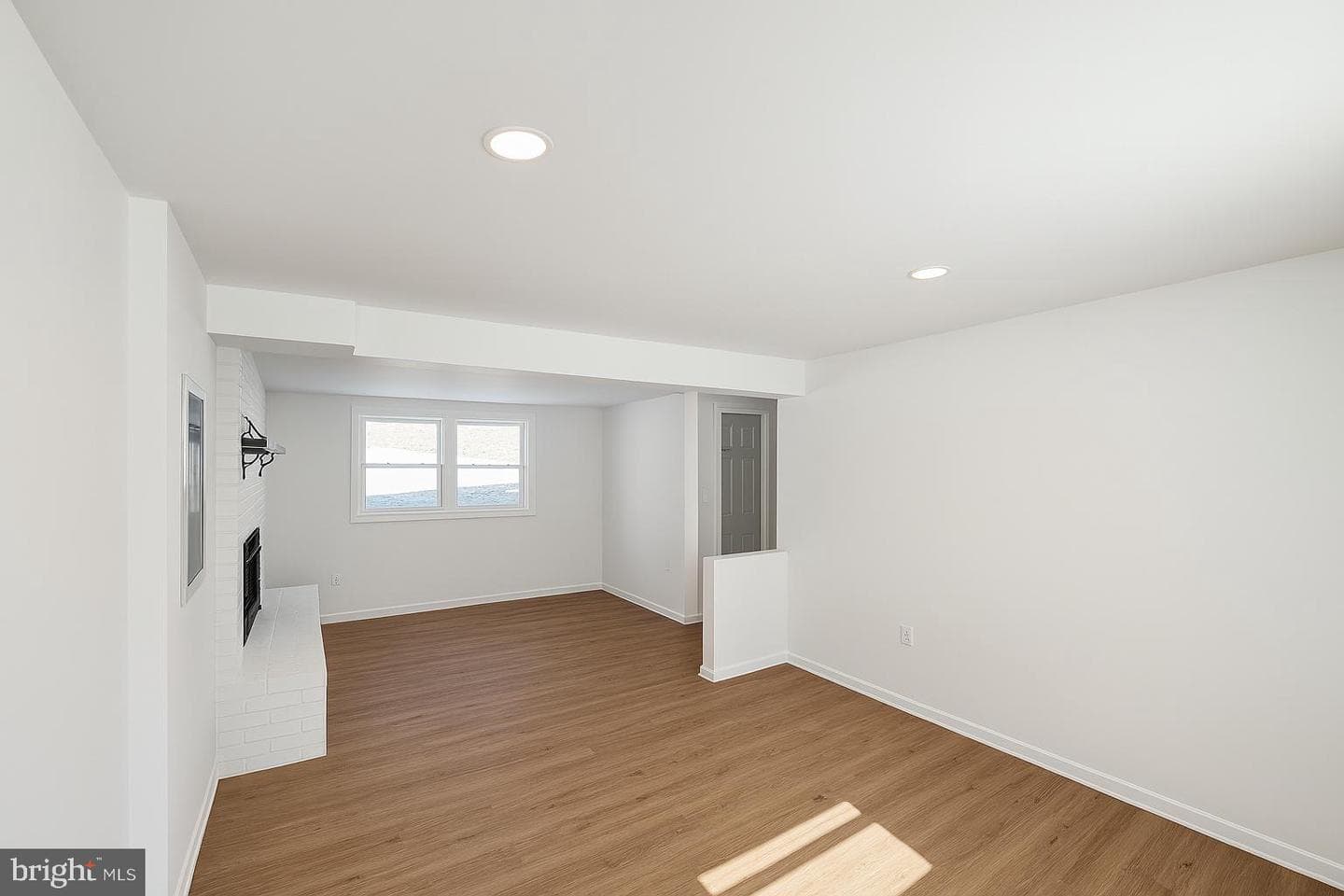 7933 Keech Road photo 6