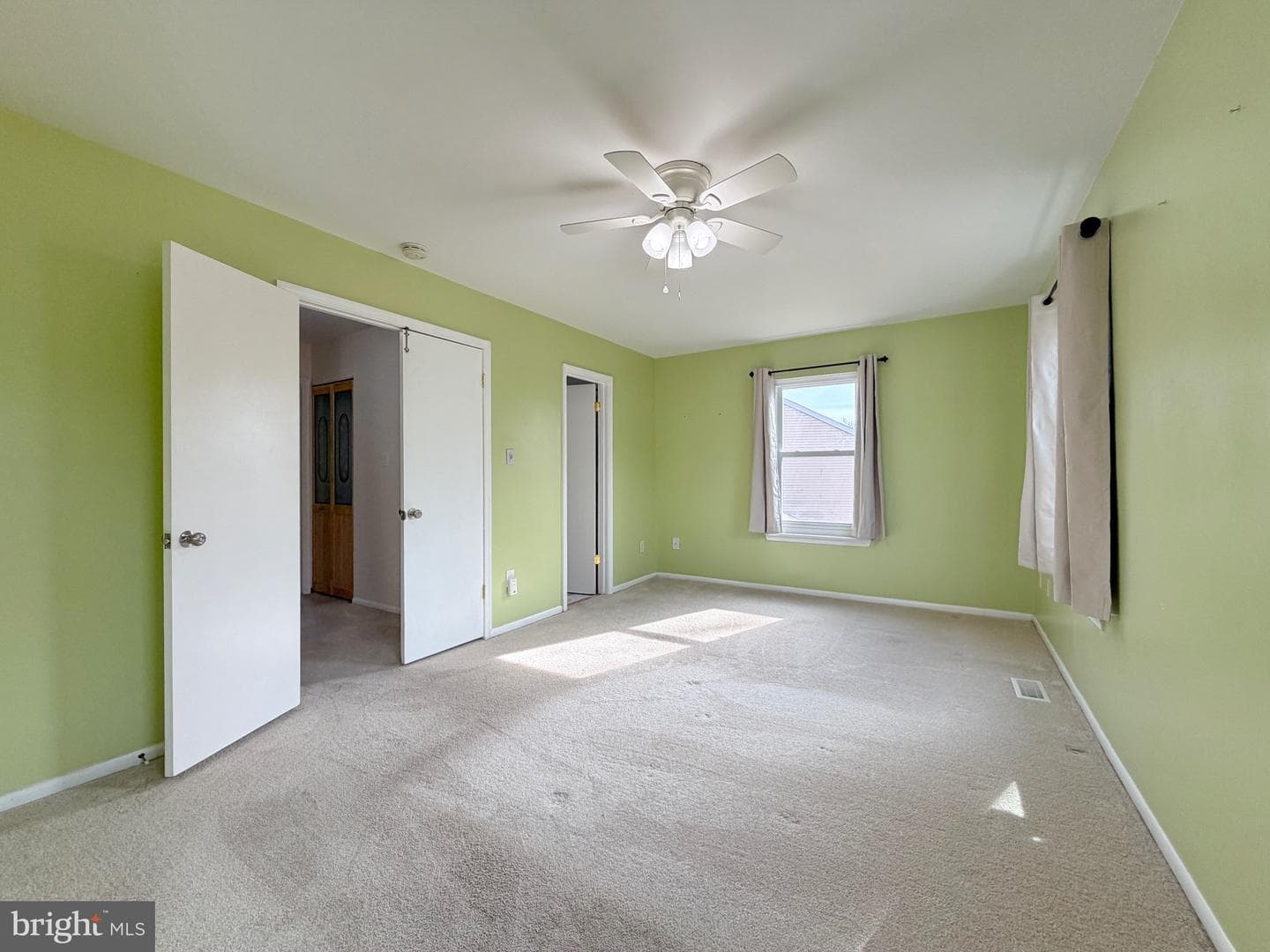 824 Indian Head Avenue photo 29