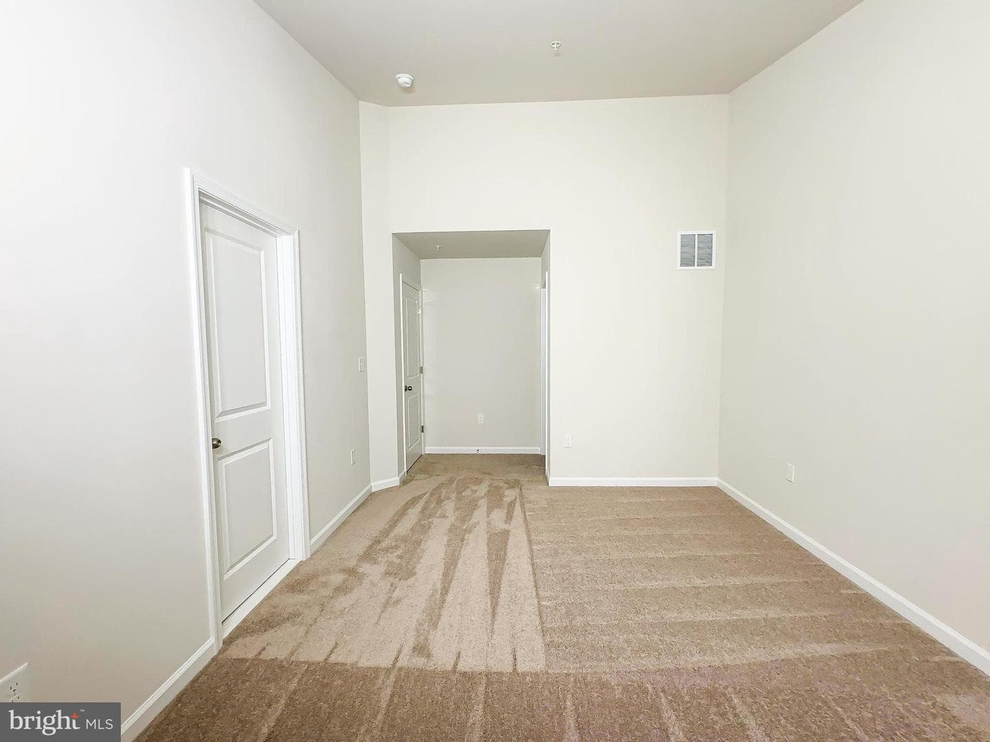 5626 Ludlow Place photo 17