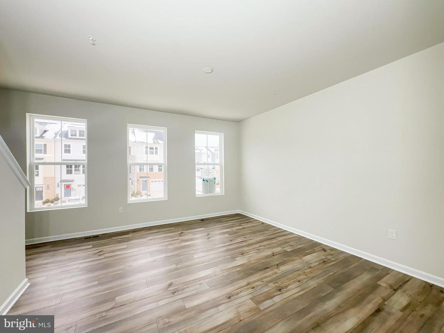 5626 Ludlow Place photo 20