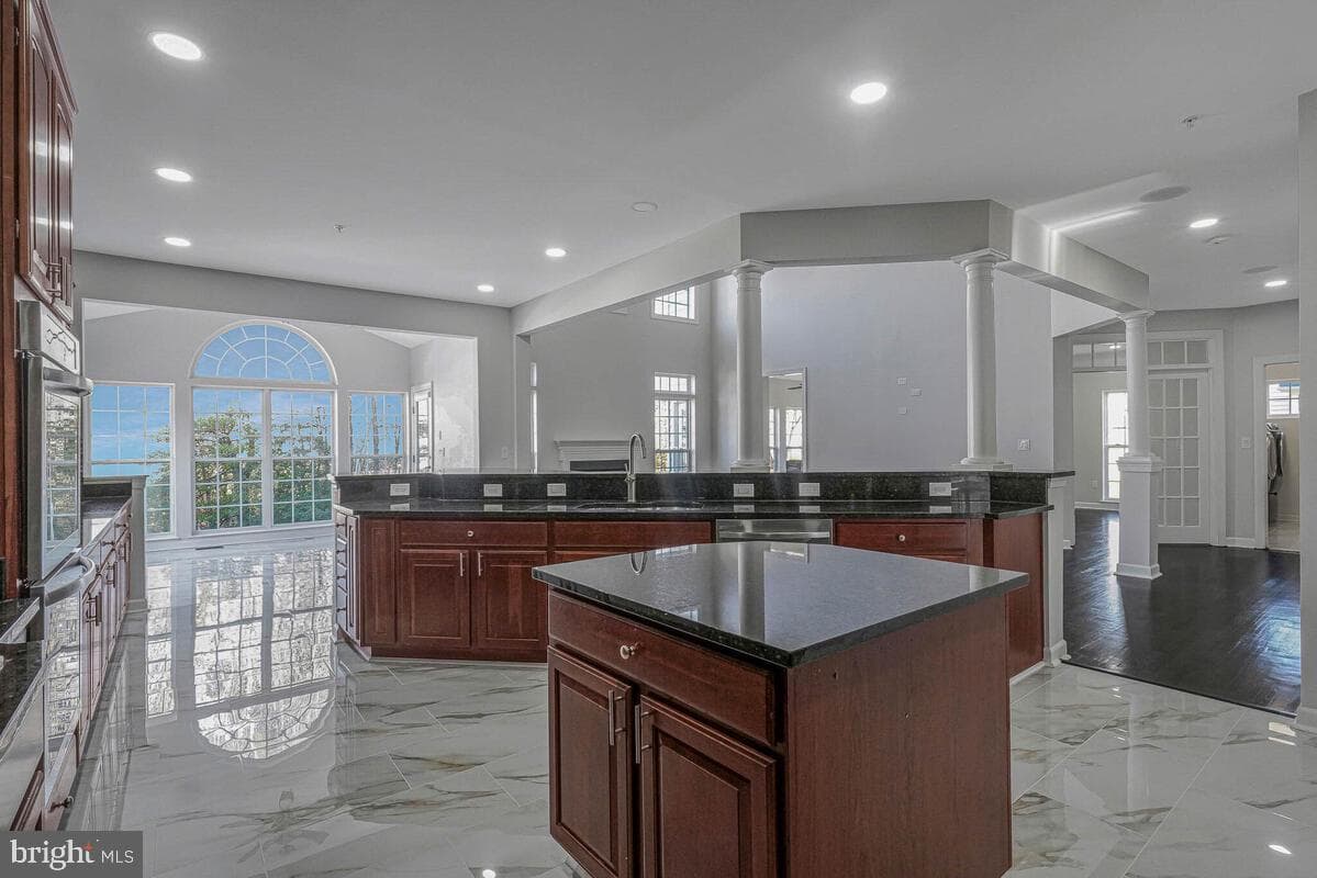 10818 Constitution Drive photo 24