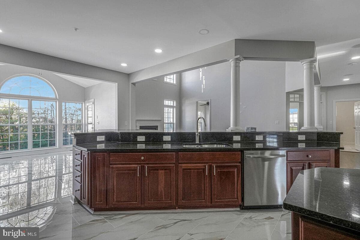 10818 Constitution Drive photo 26