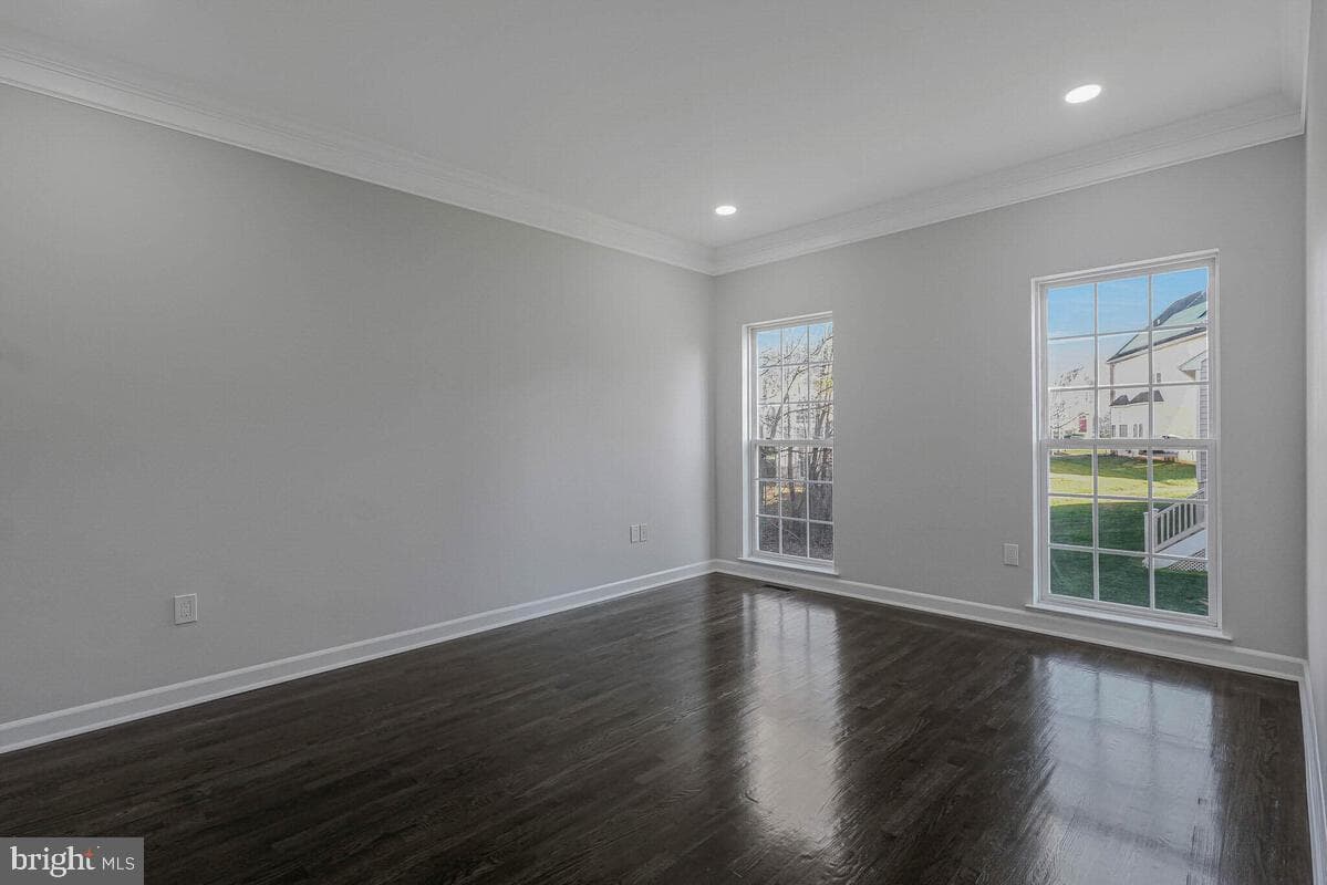 10818 Constitution Drive photo 32