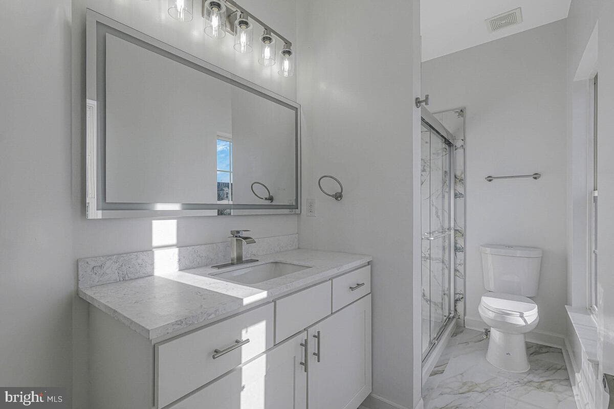 10818 Constitution Drive photo 39