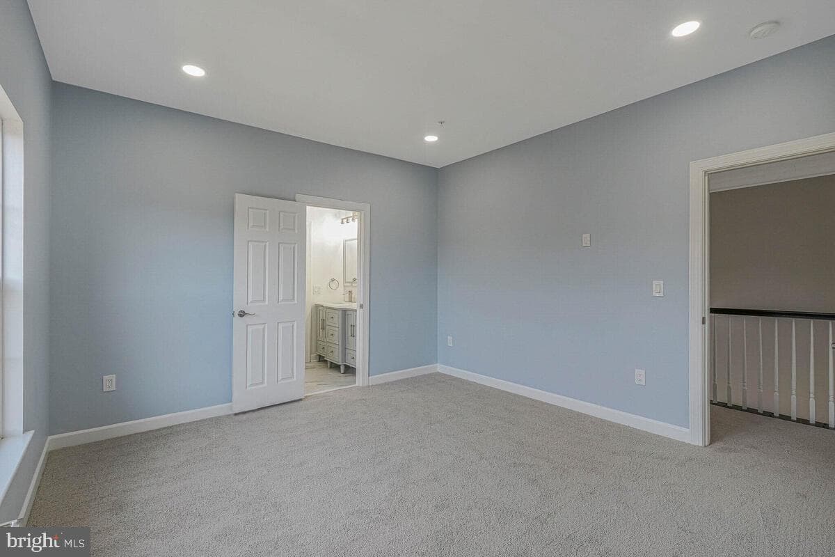 10818 Constitution Drive photo 41