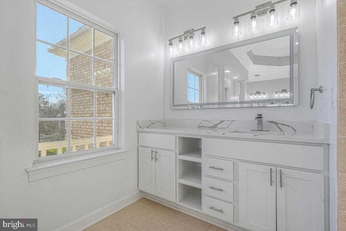 10818 Constitution Drive photo 55