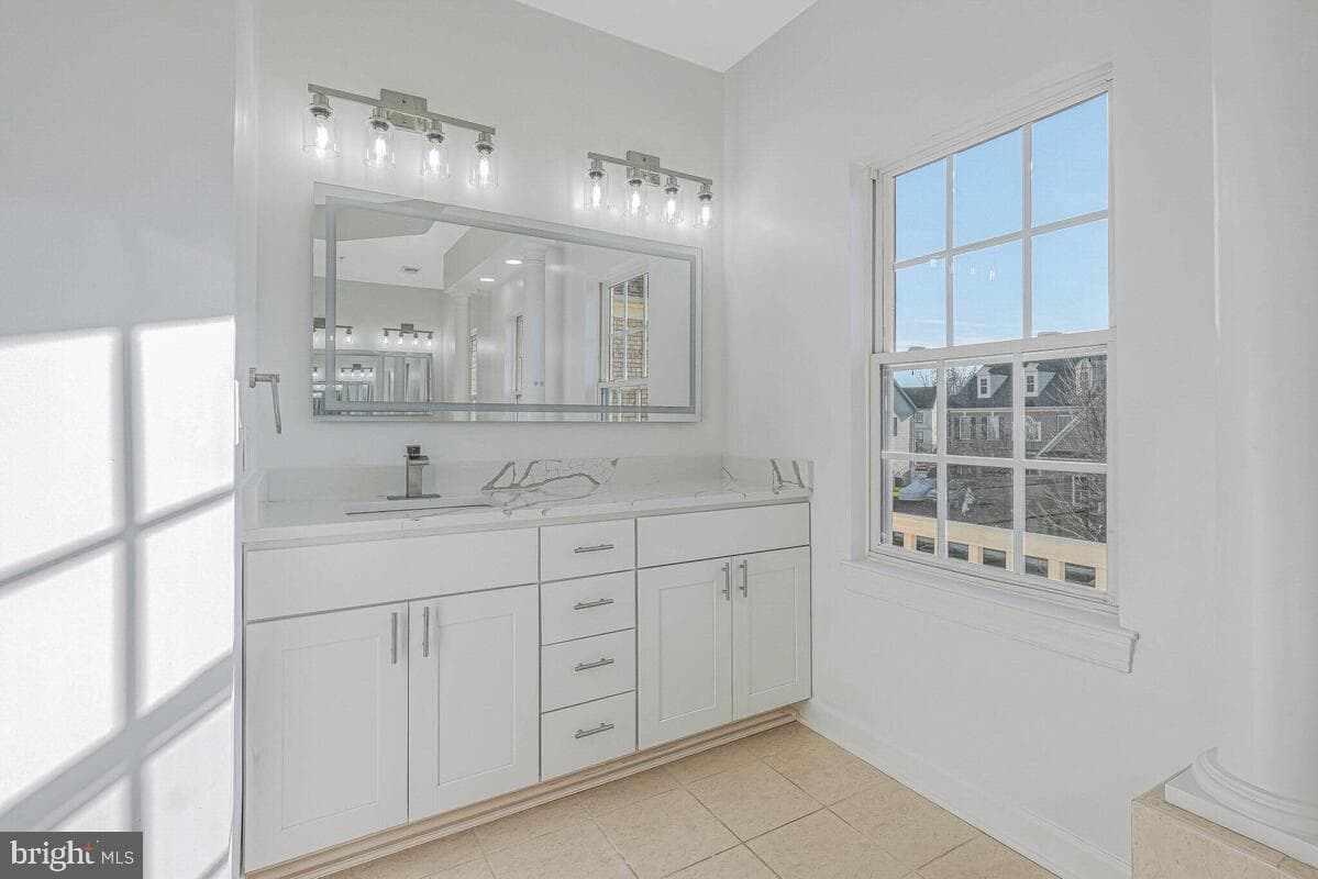 10818 Constitution Drive photo 56