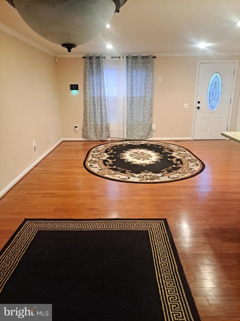 1208 Bannister Circle photo 5