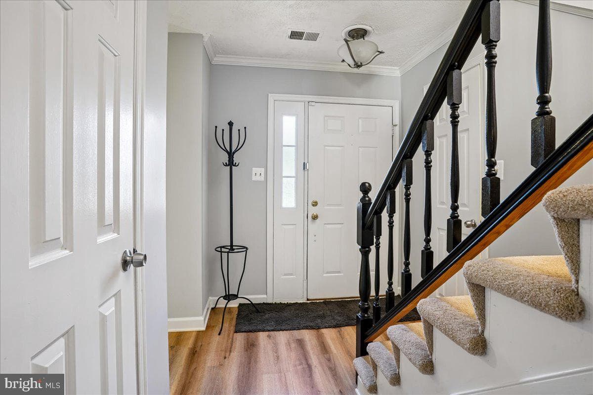 112 Huckleberry Drive photo 4