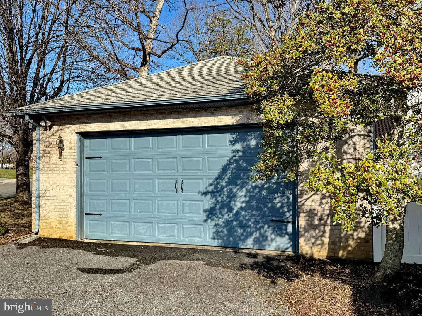 1020 Suffolk Drive photo 8