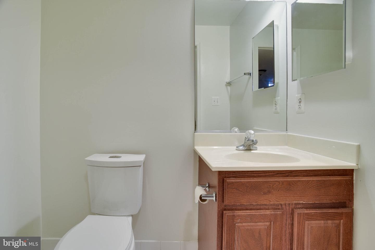 7446 Tottenham Drive photo 38