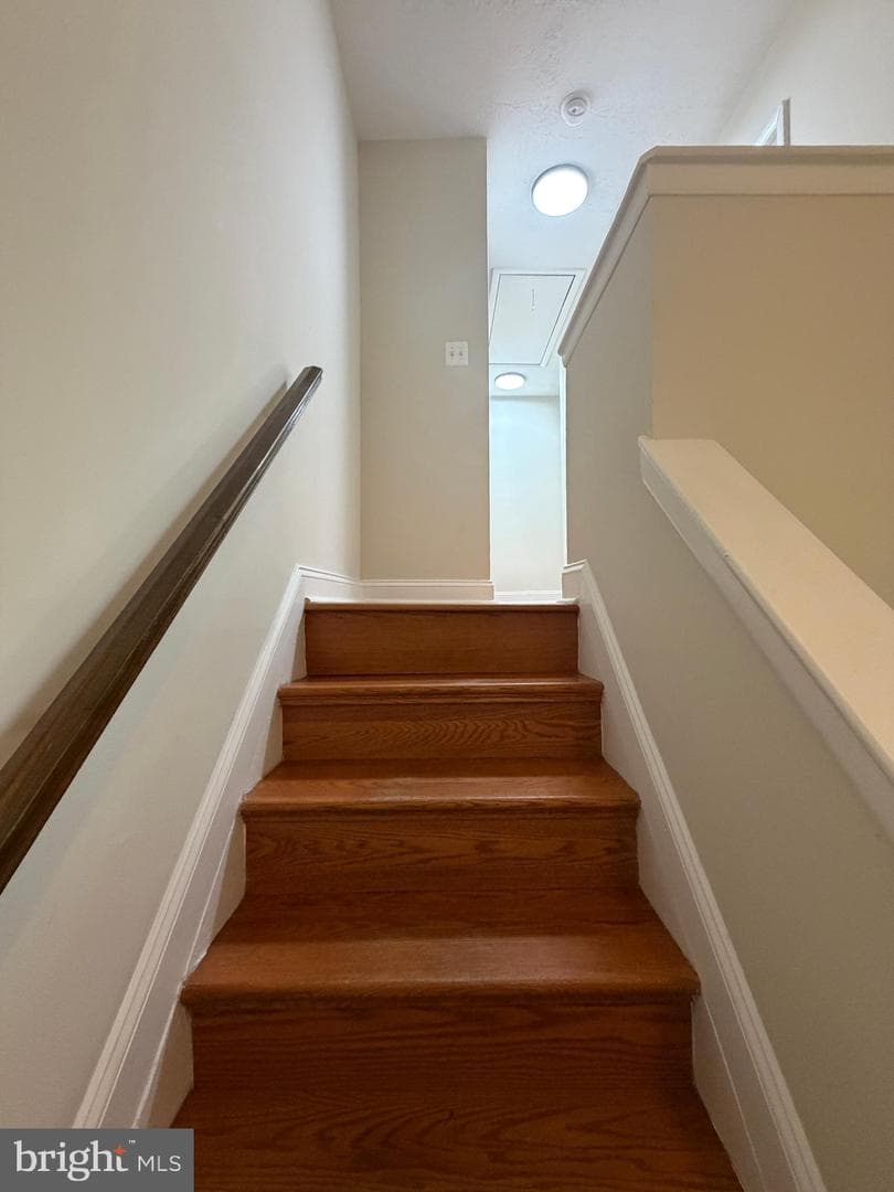 1020 Dorset Drive photo 11
