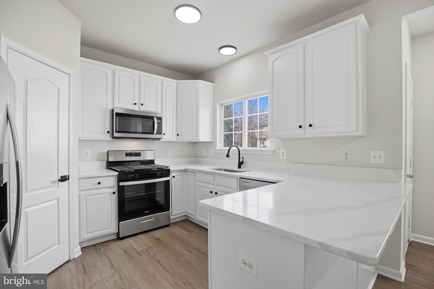 5112 Mahi Mahi Place photo 3