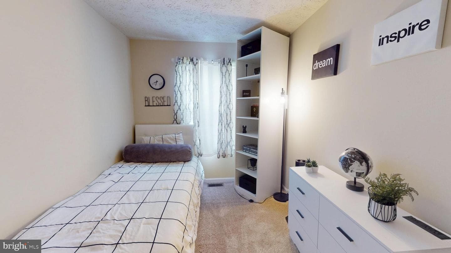 15 Oakside Lane photo 25