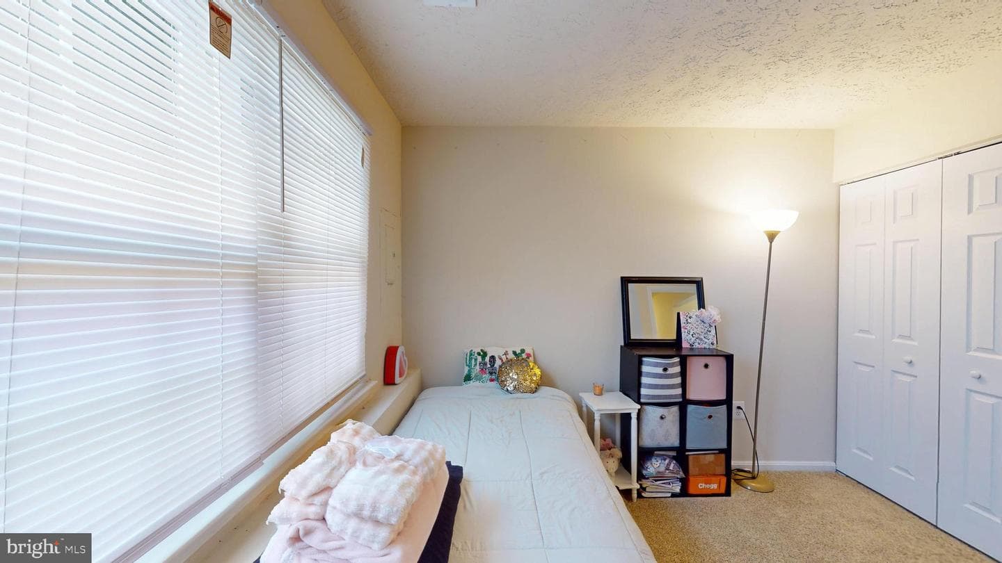 15 Oakside Lane photo 33
