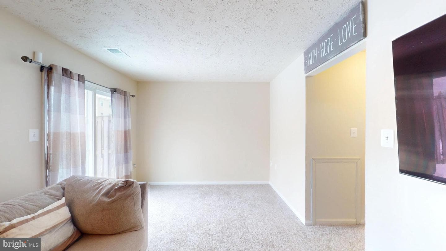 15 Oakside Lane photo 35