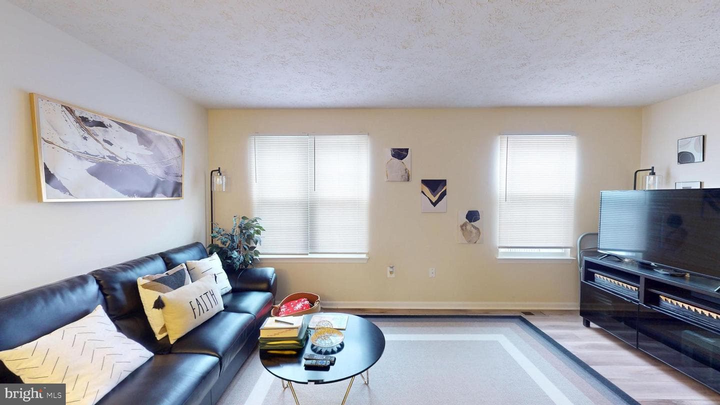 15 Oakside Lane photo 44