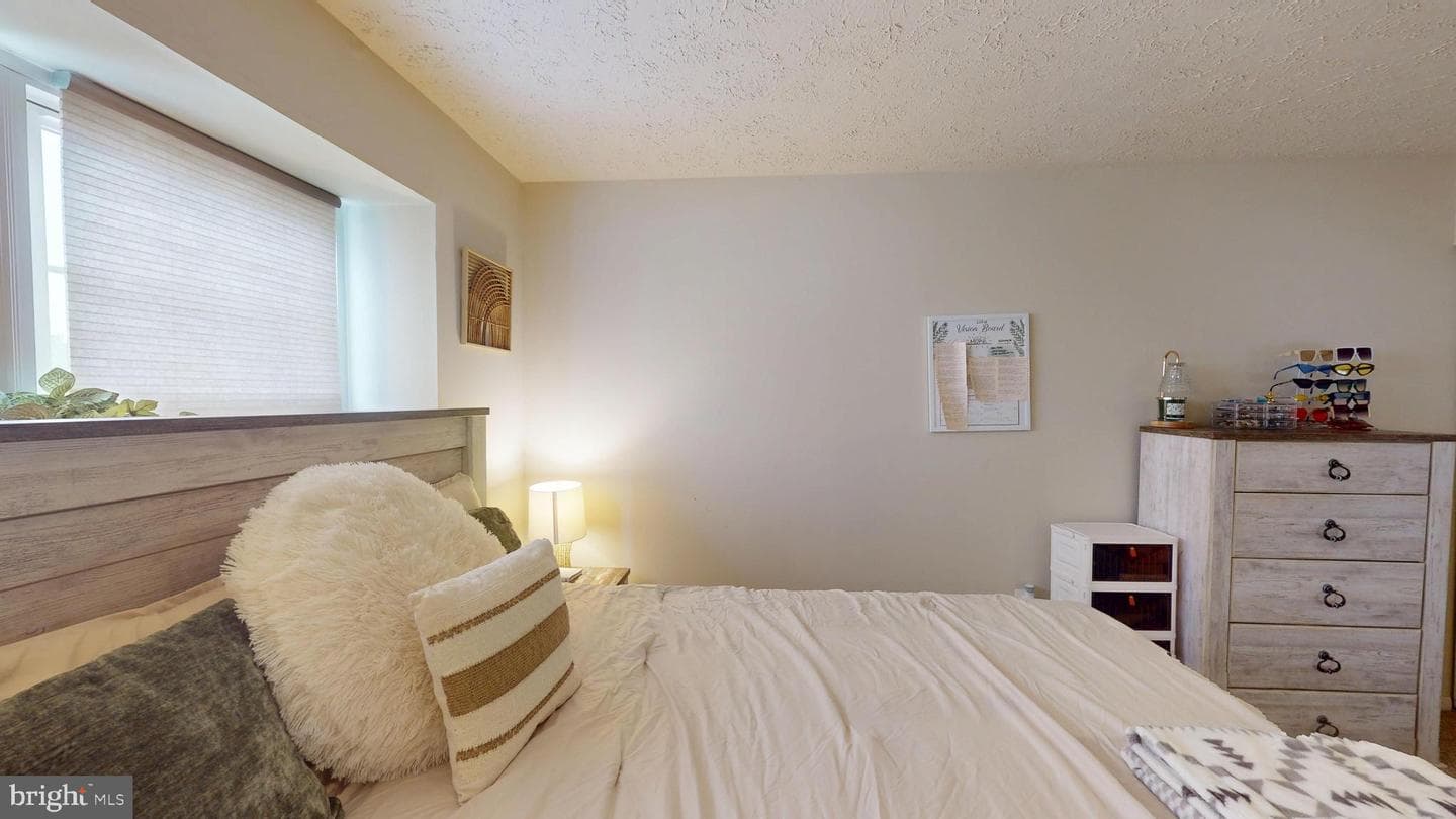 15 Oakside Lane photo 46