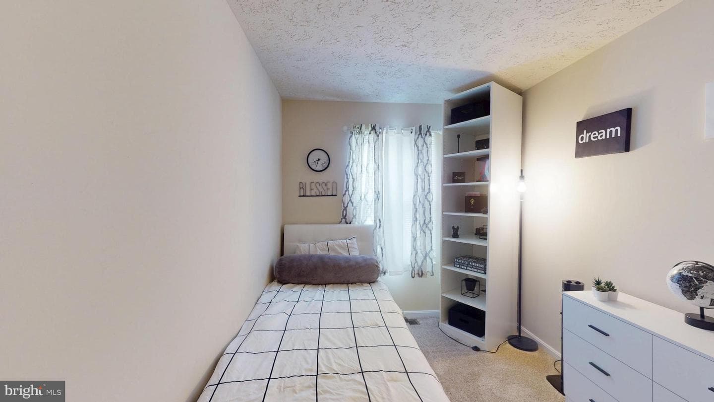 15 Oakside Lane photo 47