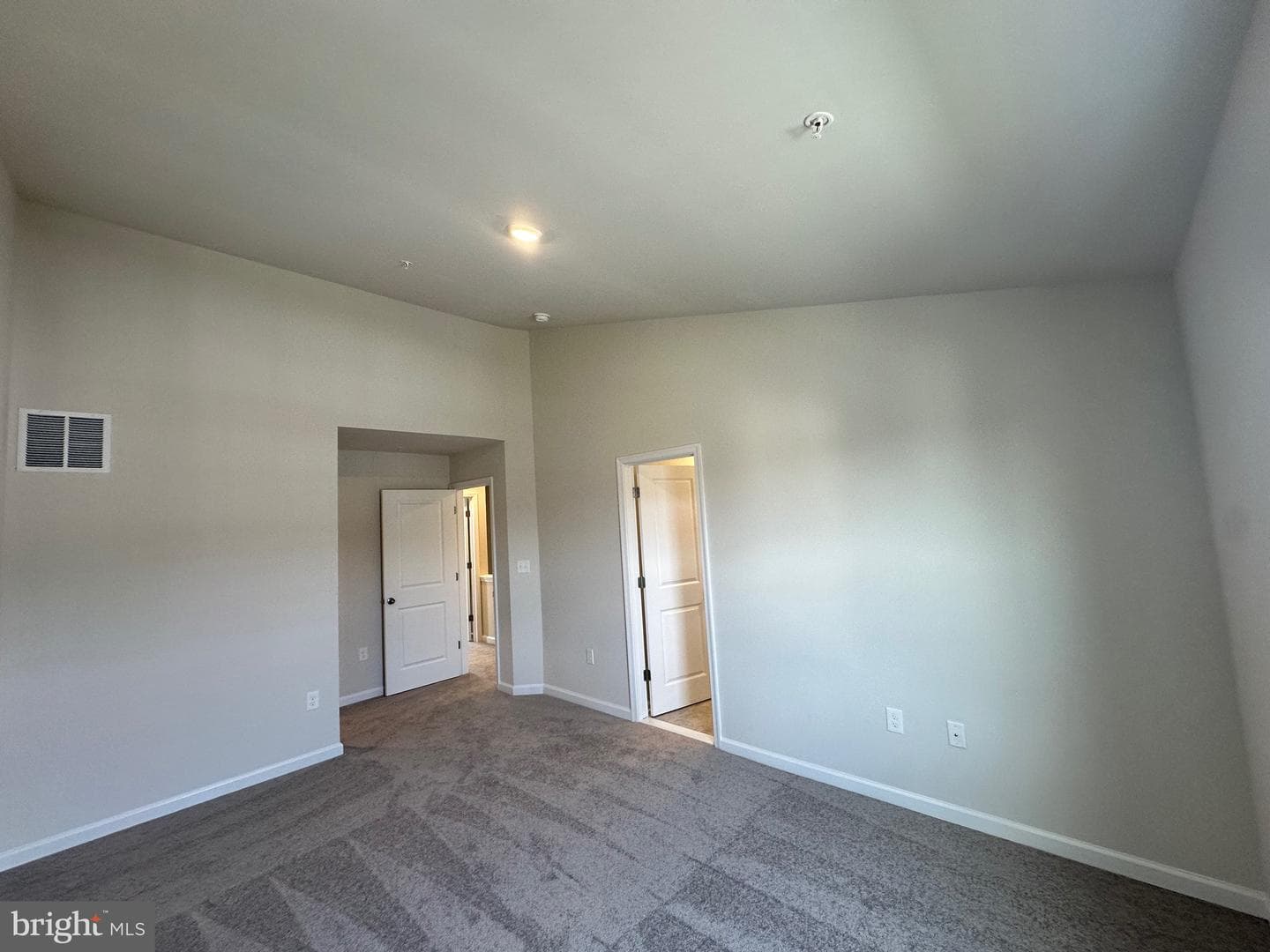5613 Ludlow Place photo 23