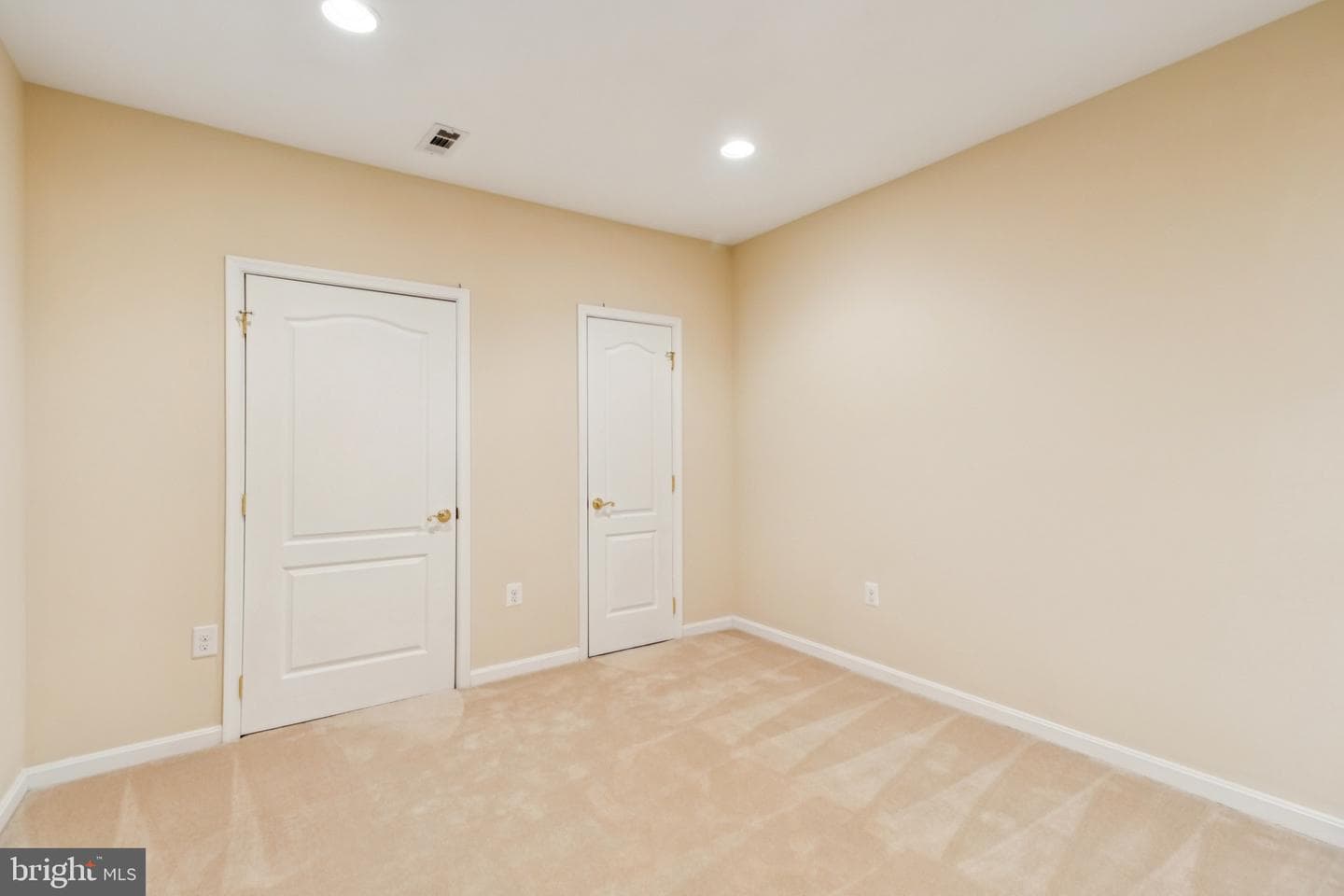 3380 Braemar Court photo 45