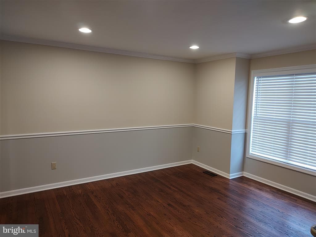 7120 Langley Court photo 14
